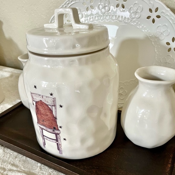 Creative Co Op HTF Beehive Canister - Picture 2 of 2